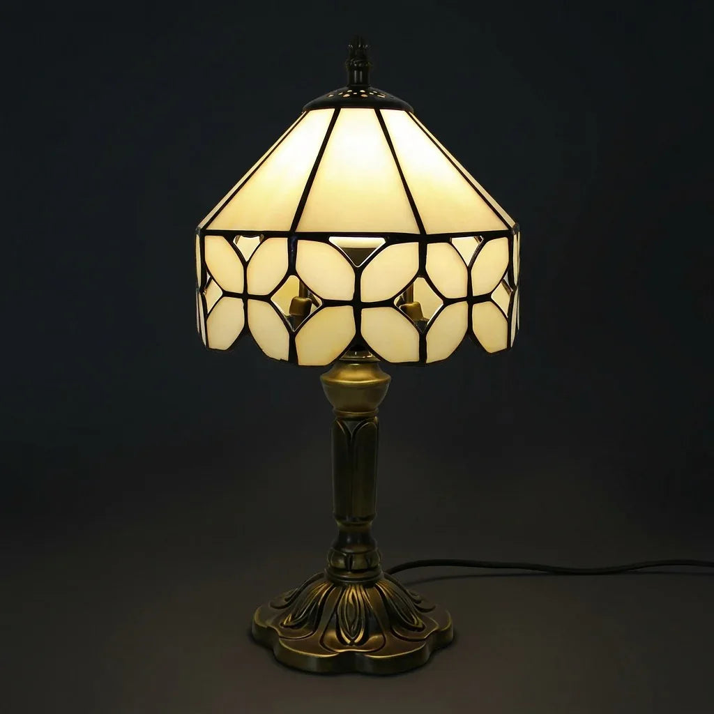 Tiffany Table Lamp - Cream Petal 7"