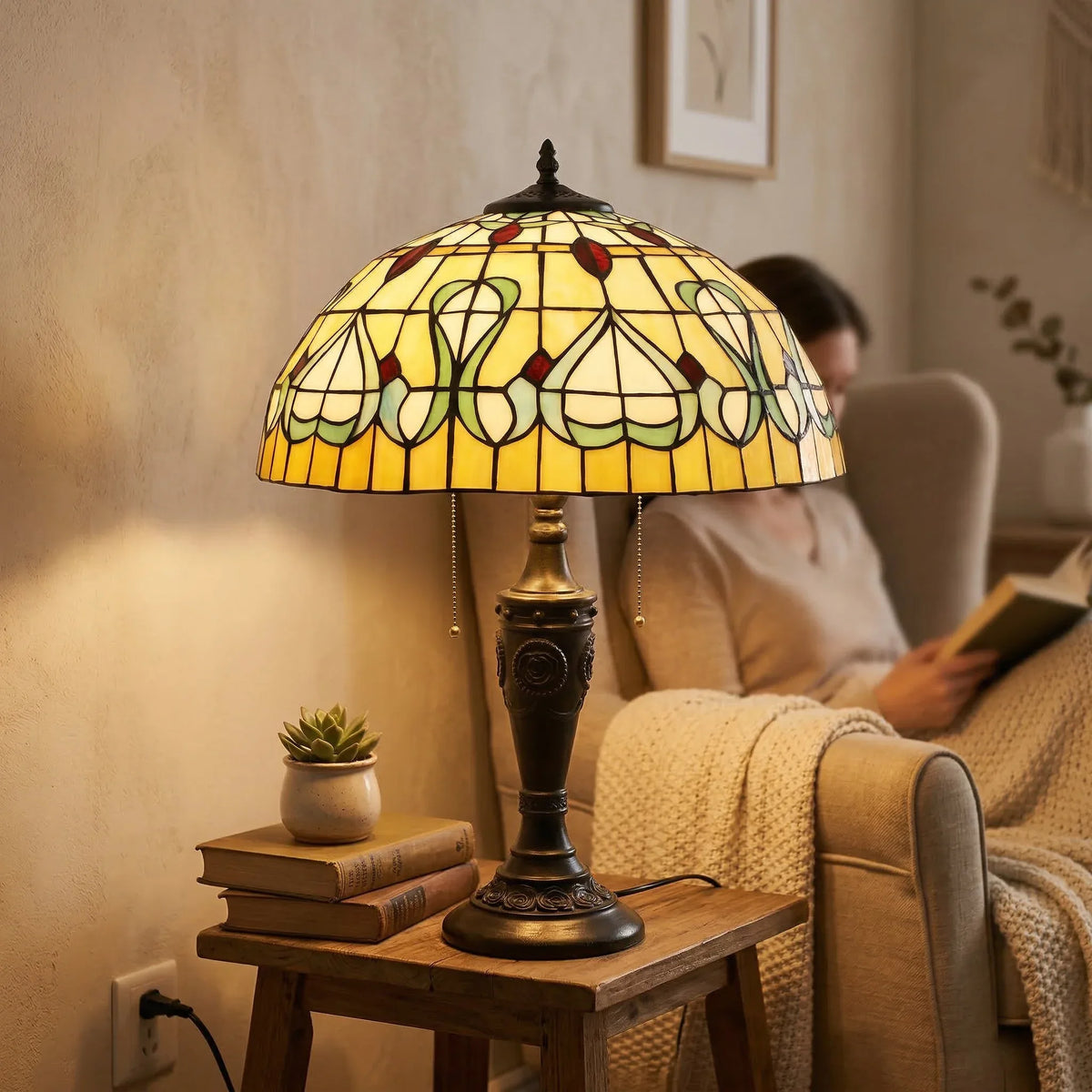 Tiffany Table Lamp - Amber Ribbon Trellis 20"